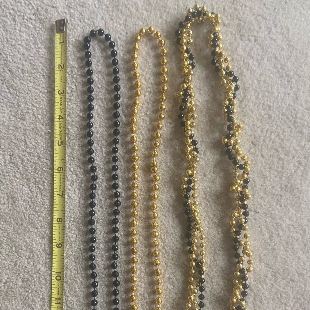 Black and gold beads / Set of 3 necklaces